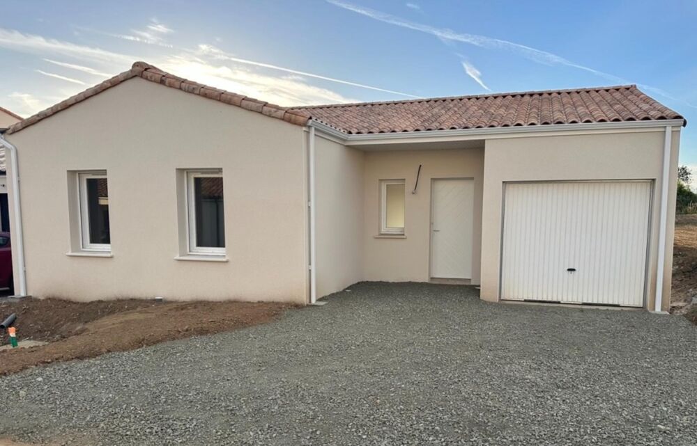 Location Maison Maison neuve plain pied 3 chambres Saint-sauveur-de-landemont