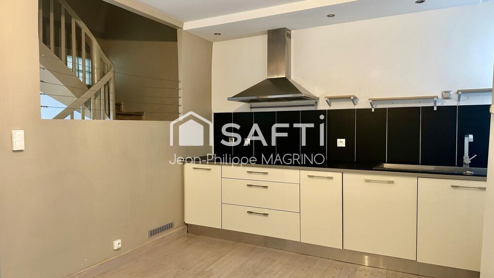 Maison en pierre rénovée 110 m²  3 chambres  Suite parentale  Terrasse  Parking
