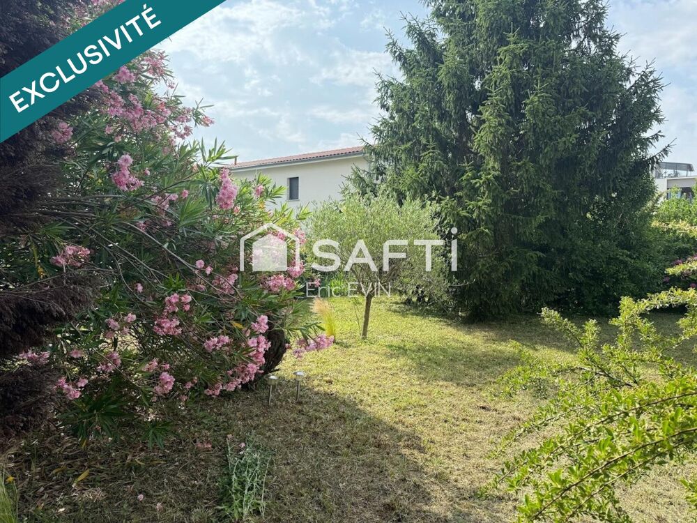 Grande et belle maison familiale libre de suite de 164 m2 habitable - Terrain clos de 952 m2, joliment arboré et fleuri