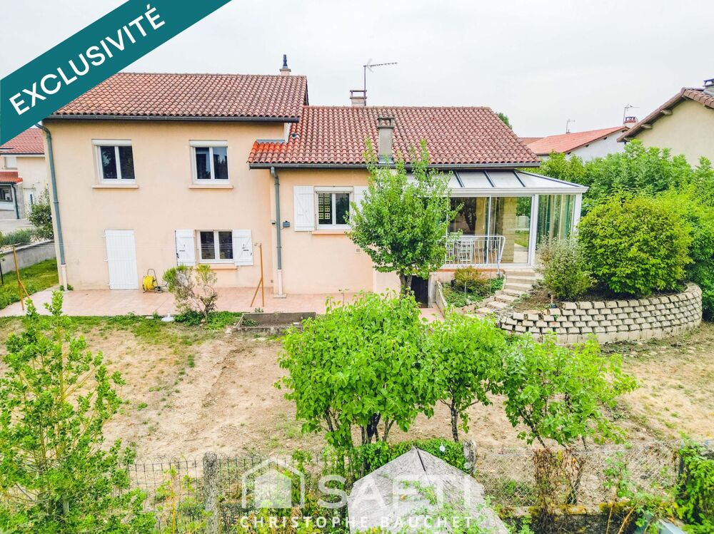 Maison familiale à Saint Denis lès Bourg