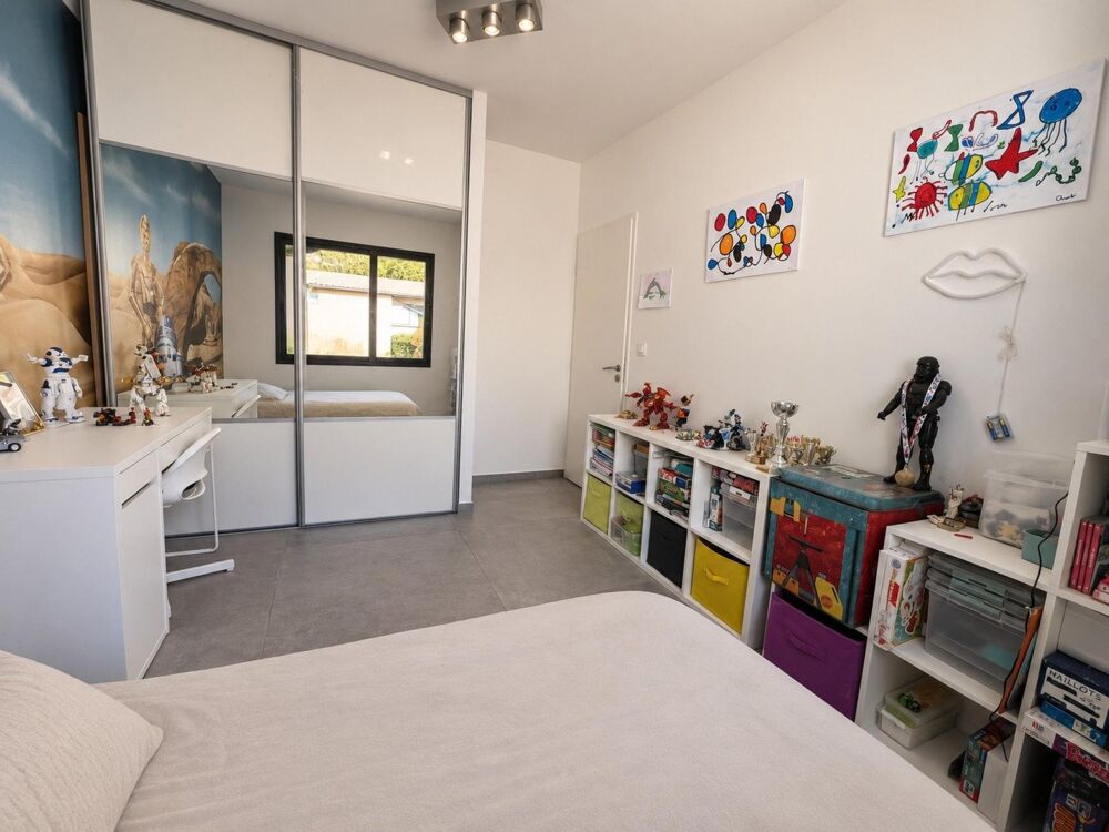 Vente Maison SAINT-CYR-SUR-MER - MAISON CONTEMPORAINE PLAIN-PIED 132 M² AVEC PISCINE - 4 CHAMBRES Saint-cyr-sur-mer