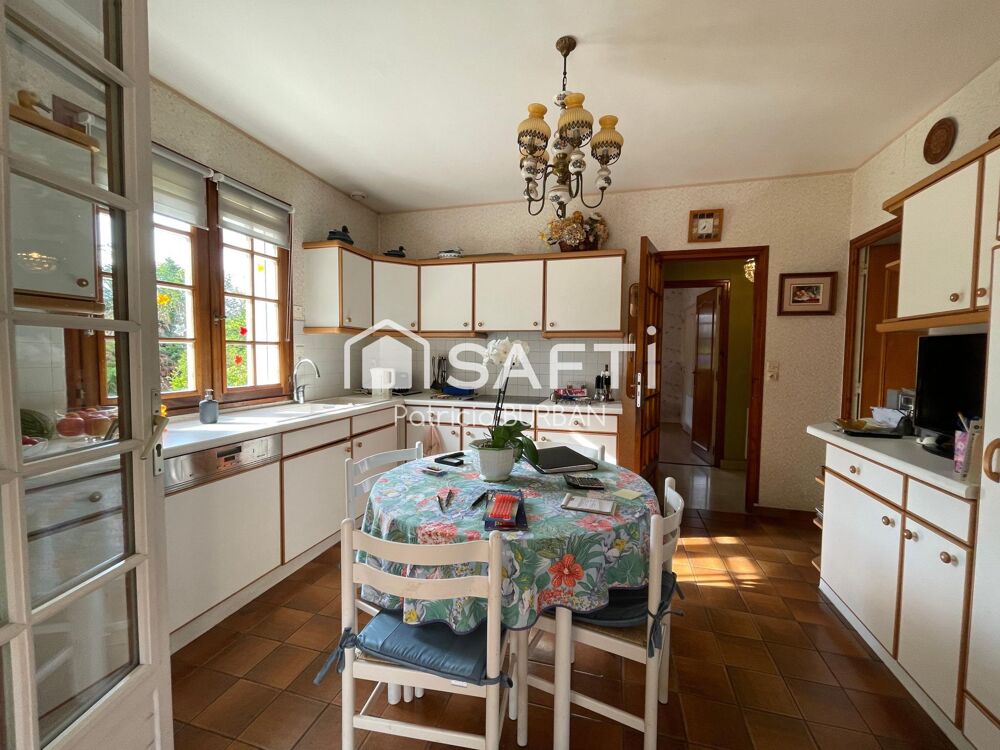 Vente Maison Maison 196 m2 5 Chambres sur 12300 m2 de terrain Questembert