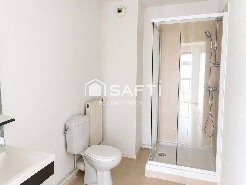 Vente Appartement appart T2 3eme étage avec balcon, parking sécurisé Cenon