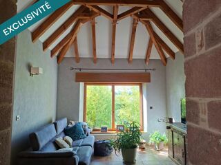 Vente Maison Idéalement située au cœur du village de Mayran à 9km de Rignac, 15mn des portes de Rodez et 35mn de Villefranche de Rouergue. Mayran