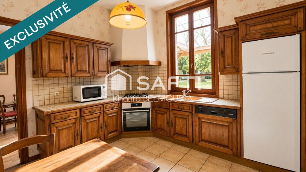 Vente Maison MAISON DE VILLE AVEC TERRAIN, TERRASSE, DOUBLE GARAGE ET ATELIER – CENTRE DE BELLEY Belley