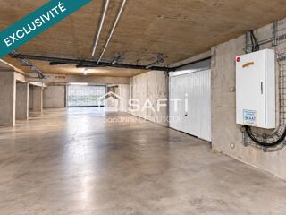  Parking / Garage à vendre 