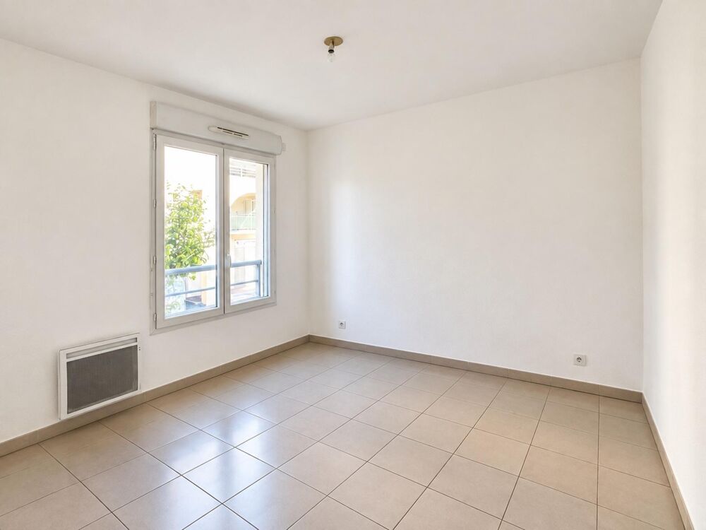 Grasse  T2 lumineux 48m², parking inclus, construction 2015