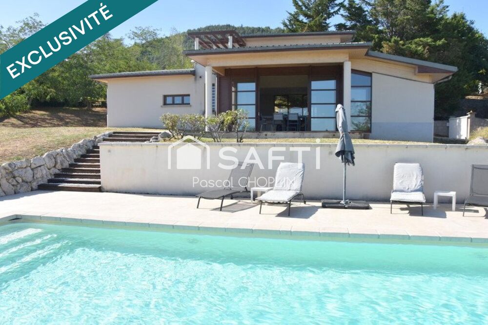 Magnifique villa darchitecte très lumineuse avec splendide vue
