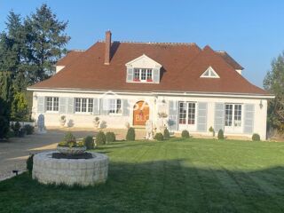  Maison � vendre 7 pi�ces 357 m� Chateaumeillant