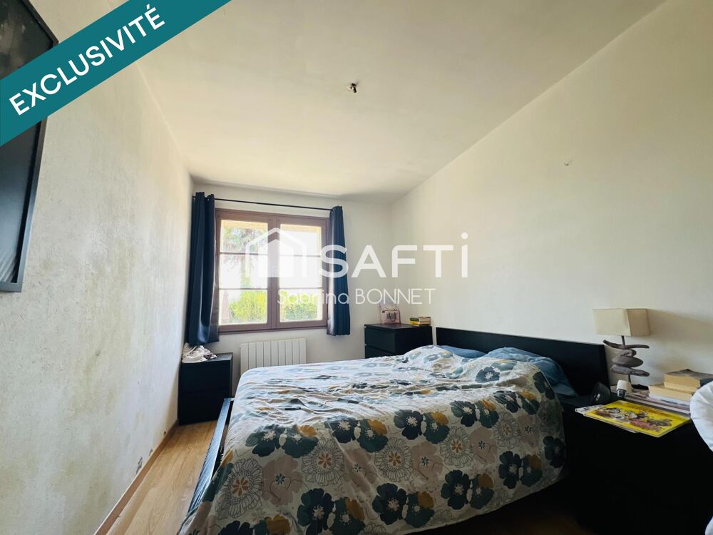 Maison en pierre de 105m² d'habitation et 90 m² supplémentaires à créer.