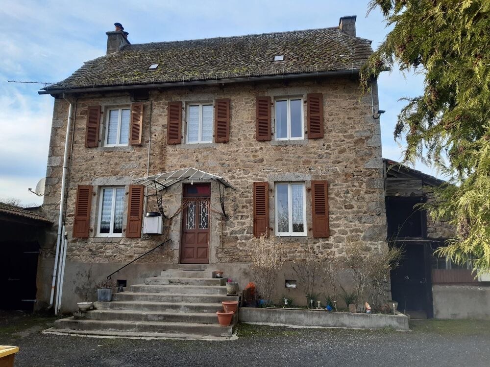 Vente Maison CORPS DE FERME AVEC DEPENDANCES TERRAIN ET VERGER Ladinhac