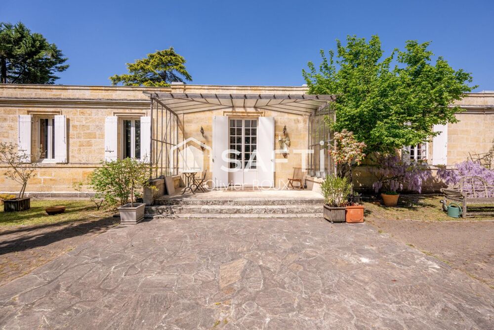 Maison de Maître 230 m² avec parc de 2500 m², plain pied, charme...