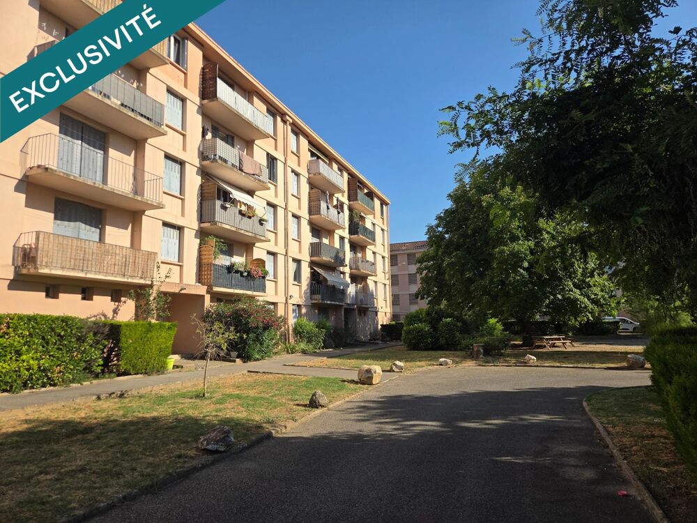 T4 rénové de 83,8 m² avec vue et balcon