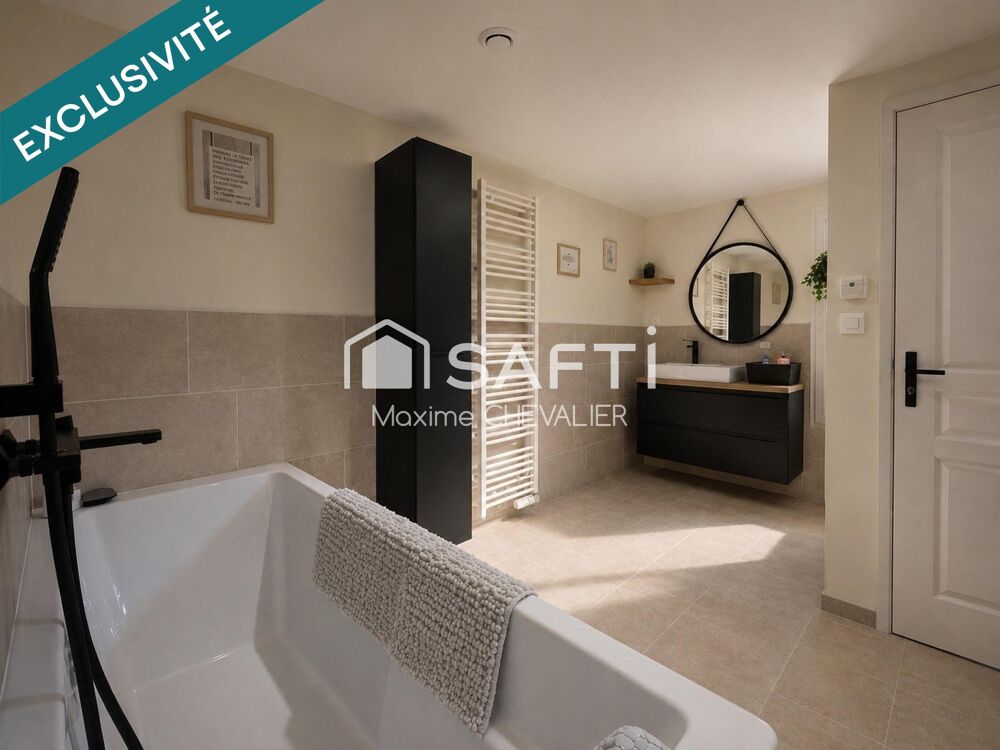 Vente Maison Maison 5 pièces - 165m² Saint-chartier