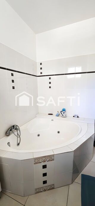  Maison à vendre 6 pièces 167 m²