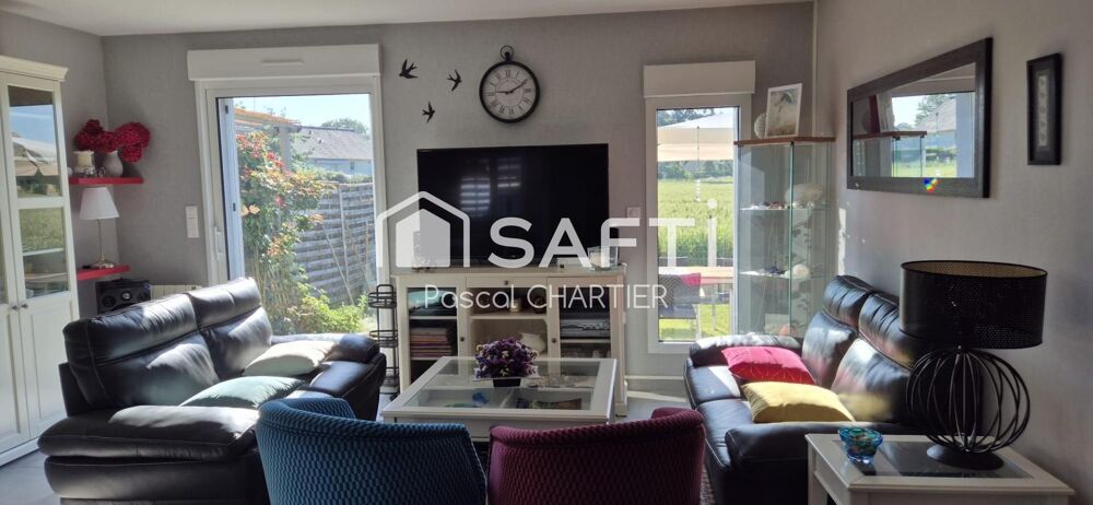 EXCLUSIVITE SAFTI. Situation idéale pour cette maison de ville à Bécon Les Granits.