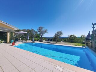  Maison  vendre 8 pices 200 m