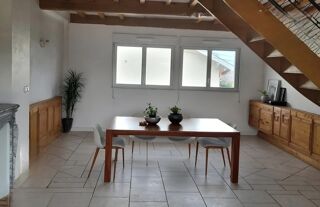  Appartement à louer 3 pièces 103 m²