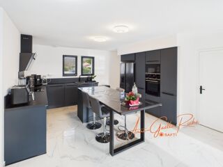  Maison � vendre 6 pi�ces 210 m�