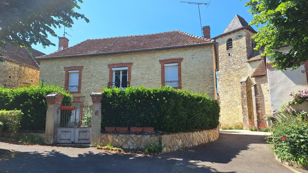 Belle maison de village en pierre avec cour, Garage et Terrain