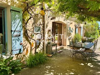  Maison  vendre 8 pices 400 m