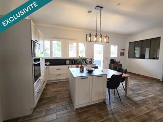  Maison à vendre 8 pièces 237 m²