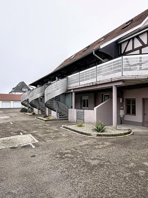   EN EXCLUSIVITE APPARTEMENT TRIPLEX  AVEC TERRASSE PARKING PRIVATIF ET UNE CAVE Appartement - 4 pi�ce(s) - 68 m�