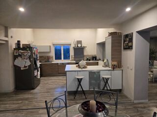  Maison � vendre 8 pi�ces 265 m�