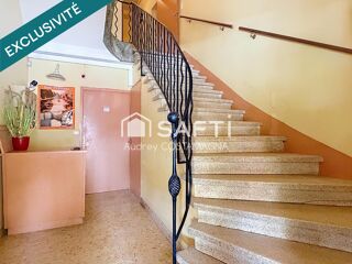  Immeuble à vendre 1300 m²