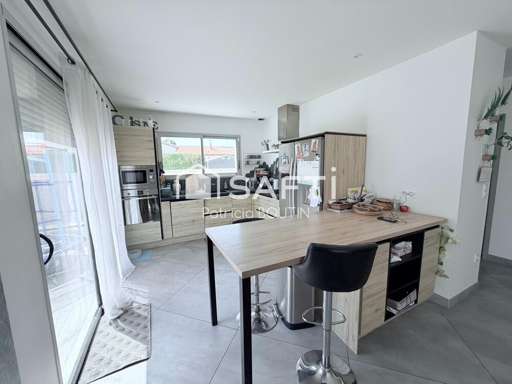 Vente Maison PAVILLON 2020 DE PLAIN PIED 3 CHAMBRES DONT UNE SUITE PARENTALE ET PISCINE A FORS ! Fors