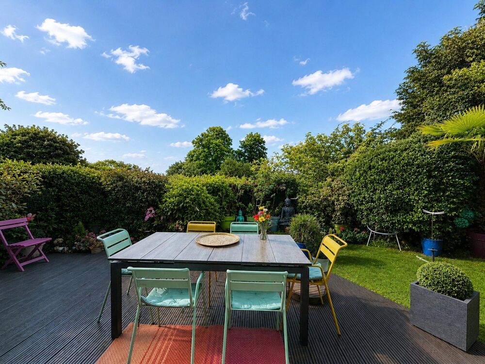 à vendre  Appartement Le Mesnil-le-Roi (78600)