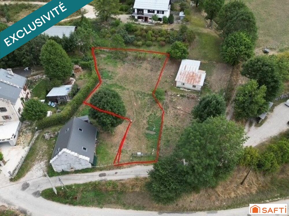 Vente Terrain Situé dans le charmant hameau du Furon, sur la commune de Lans-en-Vercors (38250), ce terrain constructible en zone UH offre un Lans-en-vercors