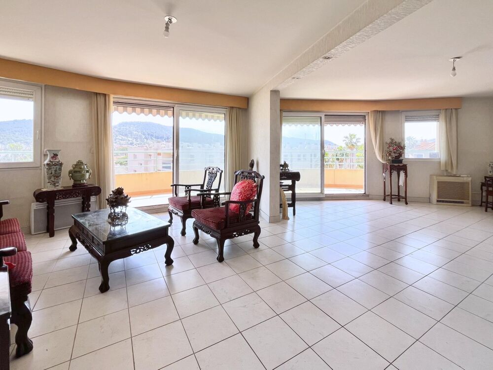 Vente Appartement Appartement T4 de 106m² - Hyères Hyeres