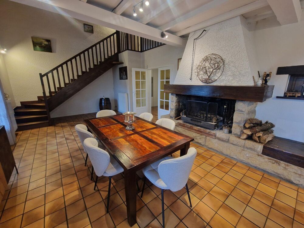 Vente Maison Maison de 190 M2 avec 2 grands garages sur un terrain de 2010 M2 Montauban