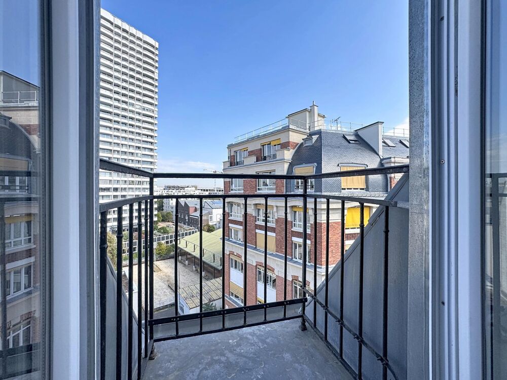Vente Appartement La Chapelle / Marx Dormoy – Dernier étage avec balcon et fort potentiel Paris 18