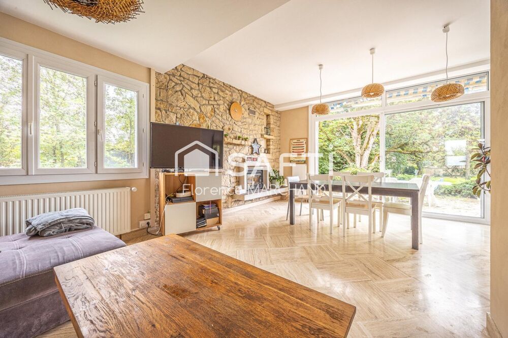 Vente Maison Grande maison familiale avec superbe jardin, piscine et terrain constructible ! Magne
