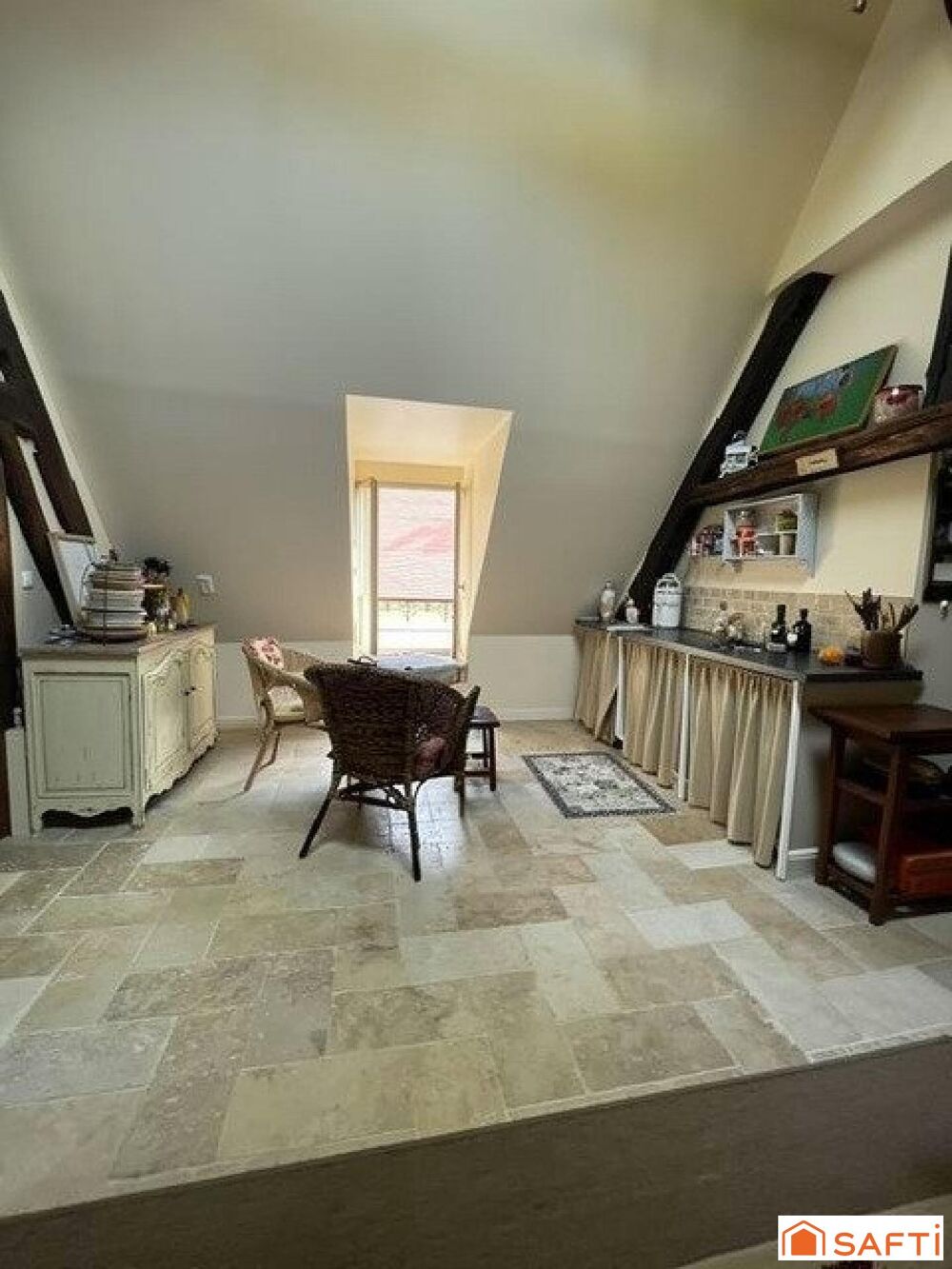 Vente Maison Maison ancienne rénovée 70 m2 sur Sous-sol - 2 Pièces - Ecoles maternelle, élémentaires - RER C Dourdan - A10 Rochefort-en-yvelines