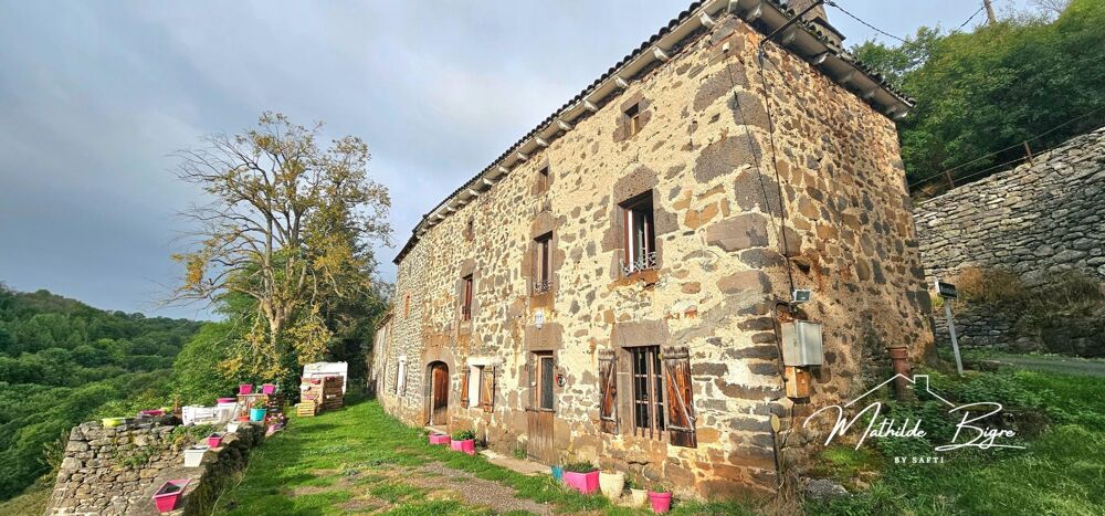 Vente Maison Molompize – Maison en pierre avec dépendances Molompize