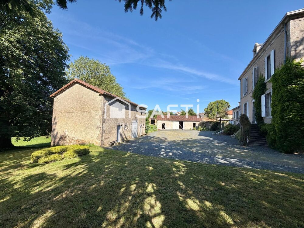 Vente Maison MAISON DE MAITRE + PETITE MAISON A RENOVER ET DEPENDANCES A SAINT PAUL EN GATINE ! Saint-paul-en-gatine