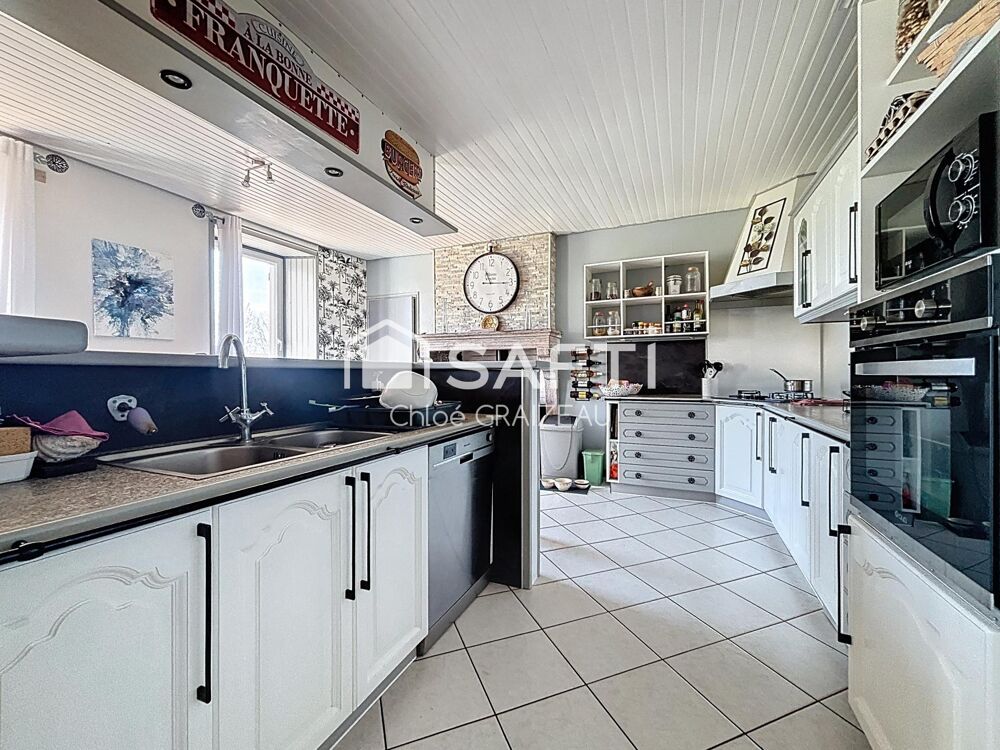 Maison de 217 m² habitables, 5 chambres, dépendances