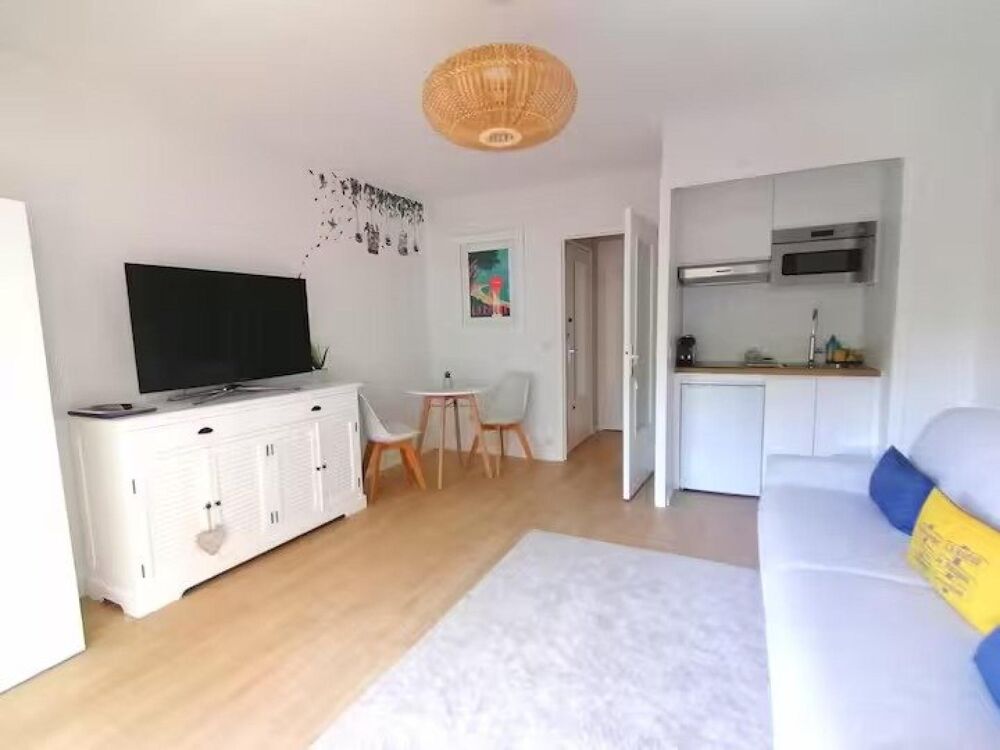 50 Mètres de la mer- Hyper centre LA BAULE