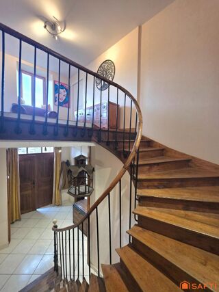  Maison à vendre 11 pièces 329 m²