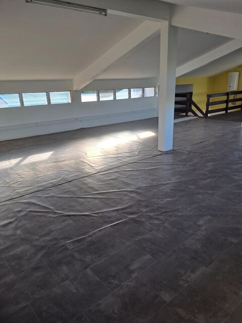 Bureaux  5 pi&egrave;ces avec mezzanine 50 m&sup2;, vue mer 1201 97231 Le robert