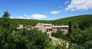  Maison à vendre 15 + pièces 550 m²
