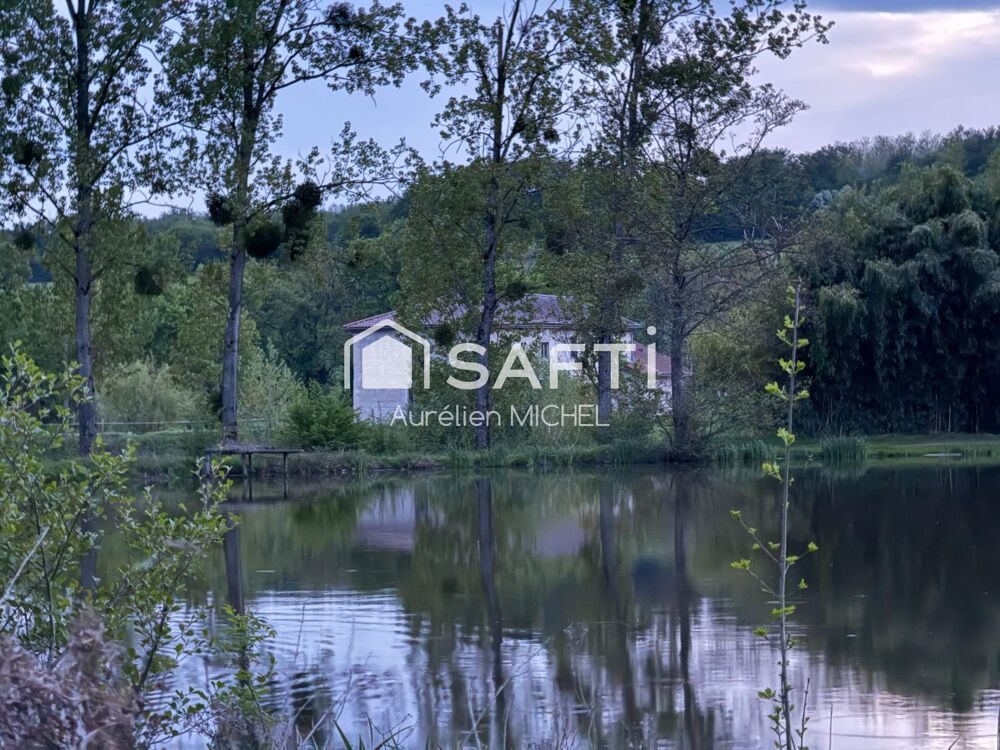 à vendre  Maison Crans (01320)