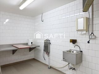  Immeuble à vendre 700 m²