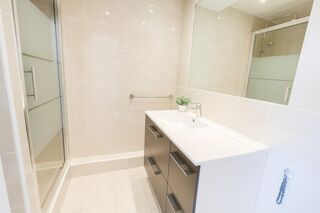  Appartement � vendre 4 pi�ces 99 m�