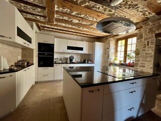  Propri�t�/ch�teau � vendre 10 pi�ces 215 m�