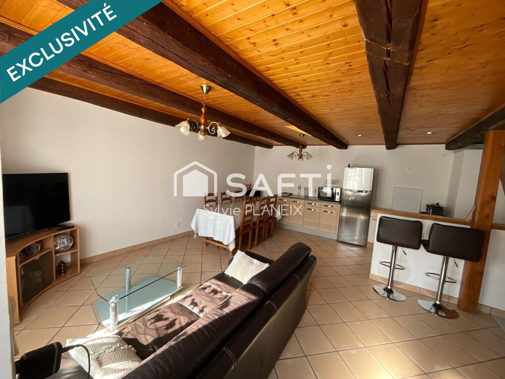 Charmante maison mitoyenne dune surface de 70 m2 environ.