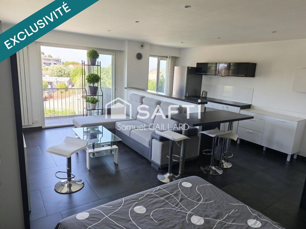 Vente Appartement Très grand studio en dernier étage, vue dégagée Vallauris